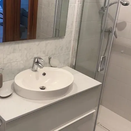 בית נופש And Pools דסנזאנו דל גארדה